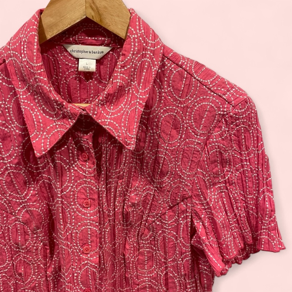 Vintage 90’s-y2k pink white embroidered crinkle short sleeve scallop hem blouse